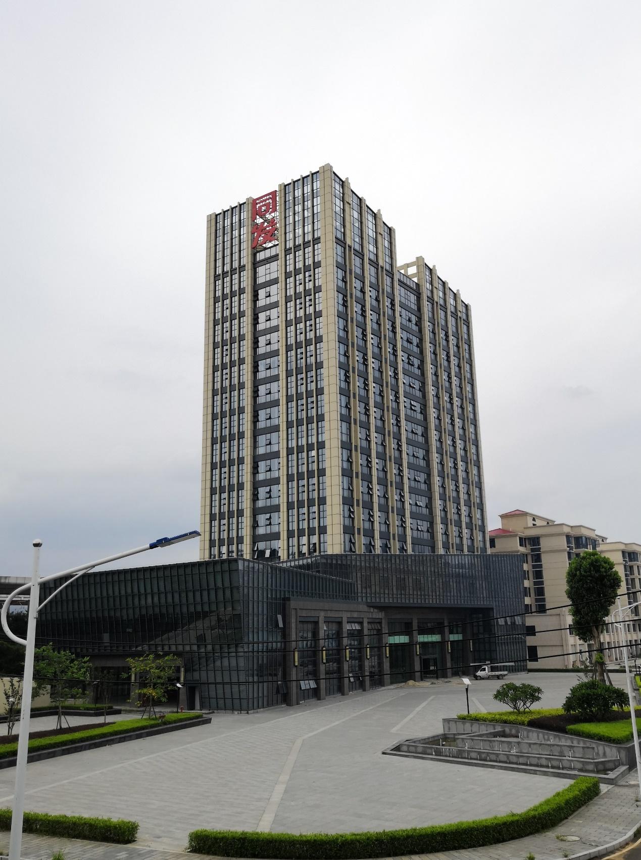 建筑的摆设布局已生成高可信度的说明