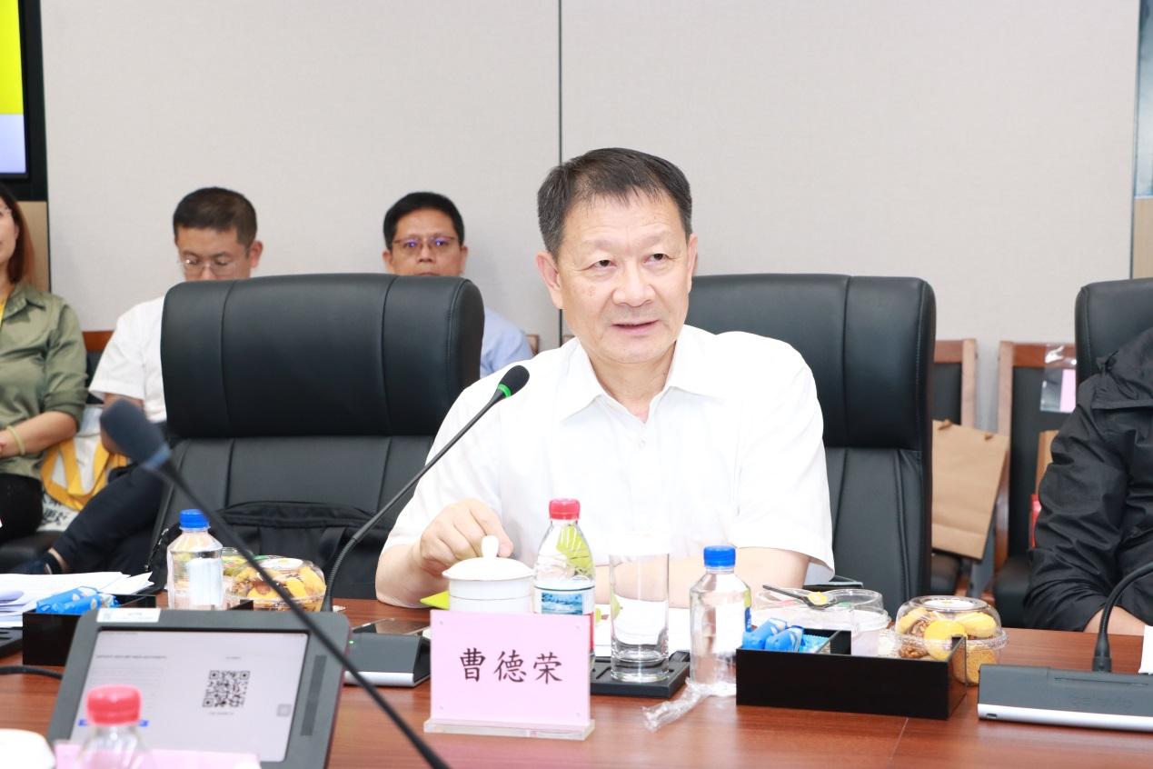 D:\信息会员联络部\信息咨询服务\2025\社团事务\食品农产品内外贸融合专业委员会第二次工作会议\照片\曹德荣.jpeg