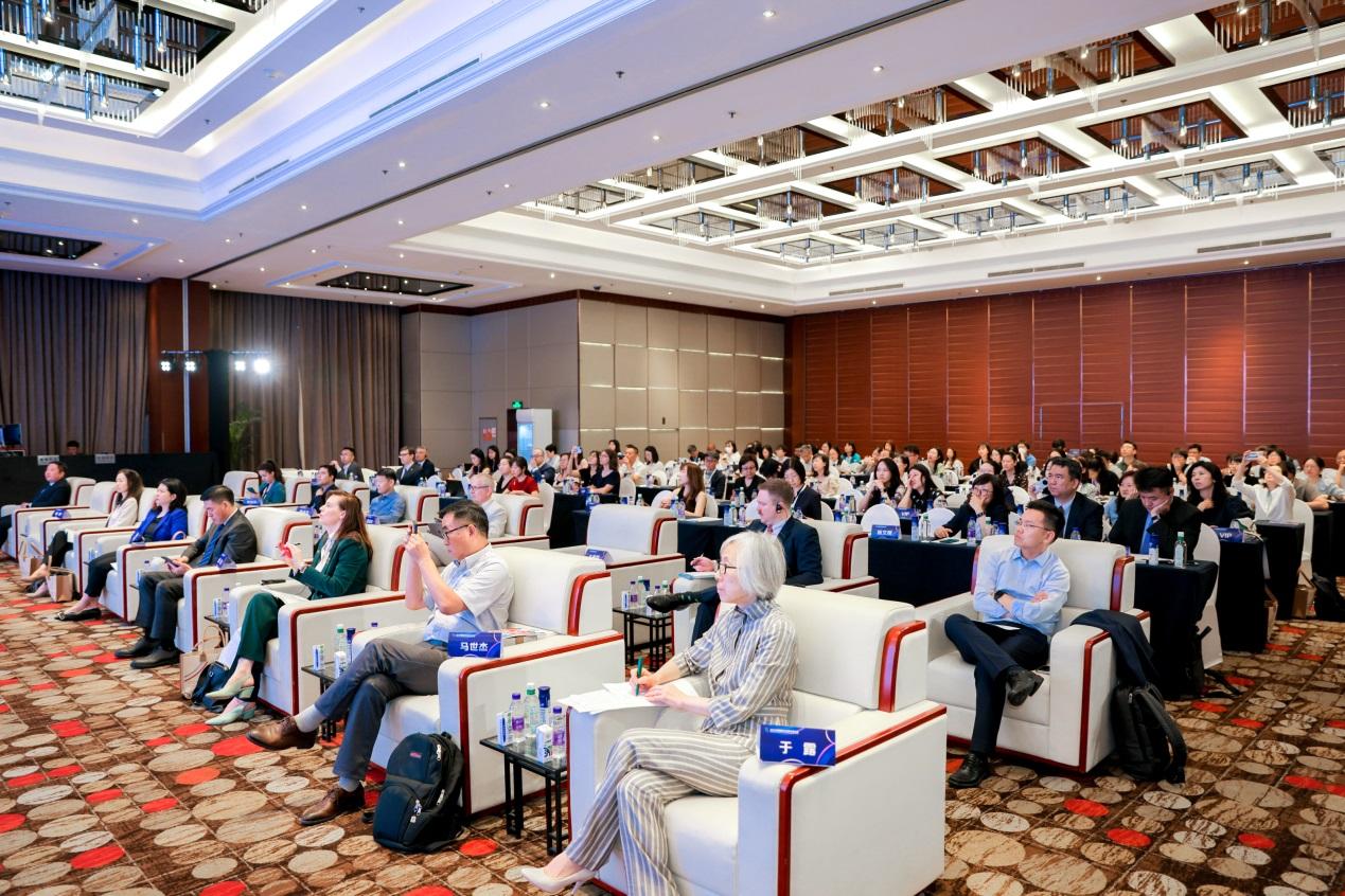 D:\肉食部\乳制品\2024\2024乳制品大会\20240613 2024中国国际乳制品行业大会\无水印\7K0A7548.JPG