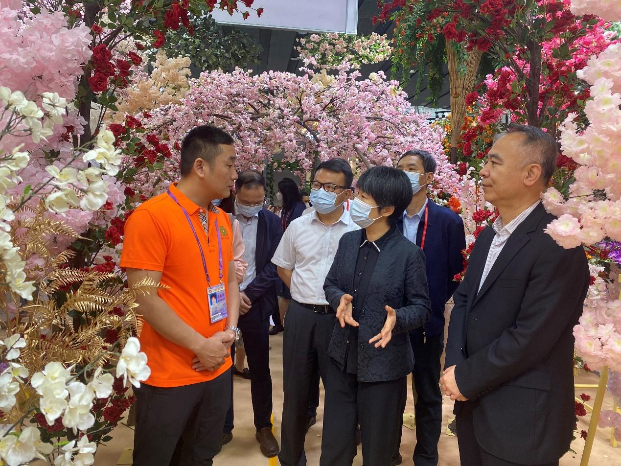 C:\Users\Administrator\AppData\Local\Temp\WeChat Files\b9fea67a7b36d4a8c6dd7f9f3b49e14.jpg